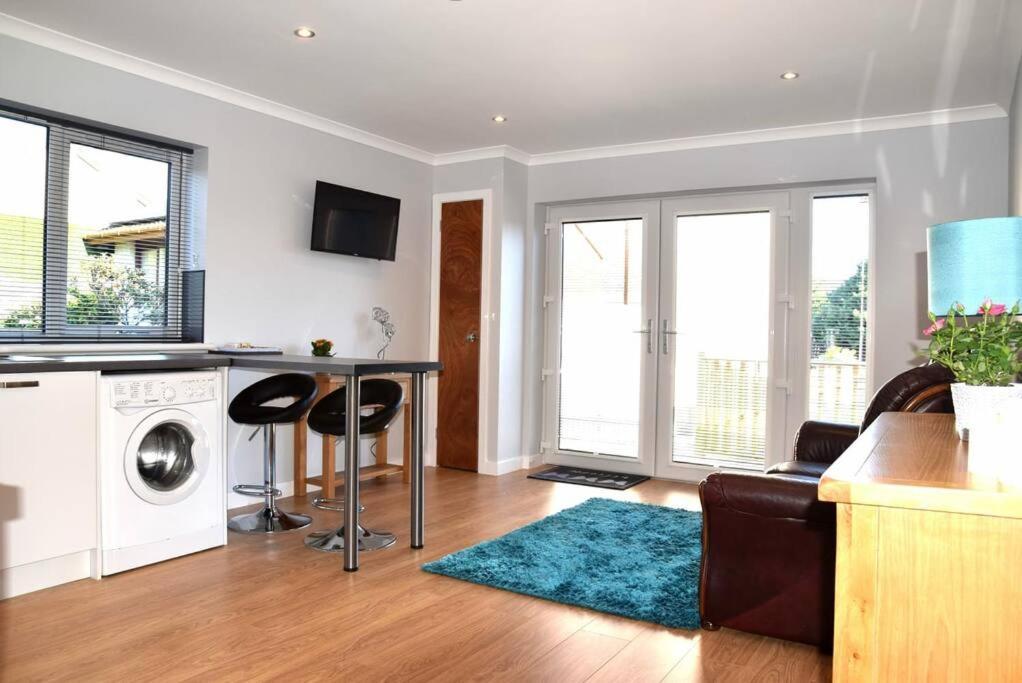 Rammal Lodge - Entire Home, Self Catering Apartment In Inverness Bagian luar foto